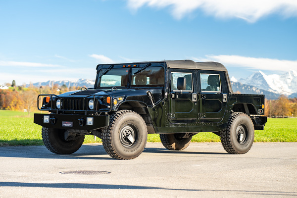 Bild: Hummer H1 4-Door Open Top (1999) - als Lot 127 an der Versteigerung der Oldtimer Galerie in Gstaad am 29. Dezember 2025