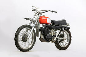 Husqvarna 400 Cross (ex Steve McQueen) (1971) - offered as lot 001 at the Bonhams Quail auction on August 19, 2022