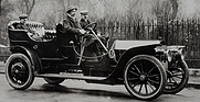 Hybrid im Austro-Daimler. Motoren an der Hinterachse