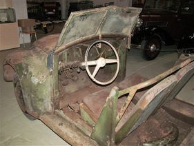IFA-F9-Kübelwagen - one of the few survivors of 155 units (2)