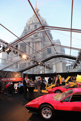 IMP IMP (2016) - als Lot 000 an der RM/Sotheby's Versteigerung in Paris am 3. Februar - Sportwagen in edler Kulisse