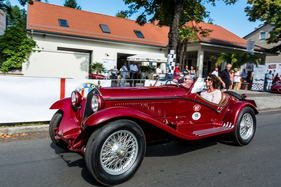 Ideal bei schönem Wetter, der Alfa Romeo 6C 1750 Zagato - 24 Tour du Pont 2015