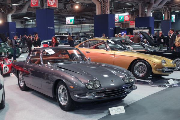 Im Angebot waren ein Lamborghini 350 GT und ein 400 GT 2+2 - Artcurial Rétromobile Versteigerung 2024