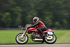 Im Feld der Motorräder - Aeromacchi Ala d'Oro von 1967 - am GP Brugger Schachen 2015