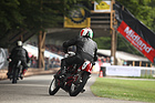Im Feld der Motorräder - Moto Guzzi Dondolino von 1946 - am GP Brugger Schachen 2015