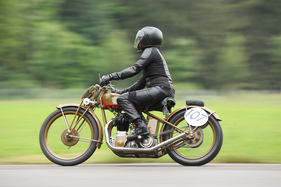 Im Feld der Motorräder - Motosacoche 207 S.S.C.C Franconi von 1926 - am GP Brugger Schachen 2015