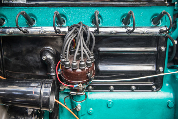 Im Nash von 1929  sorgte sogar ein ganz exquisiter Flugzeugmotor für den nötigen Vortrieb.