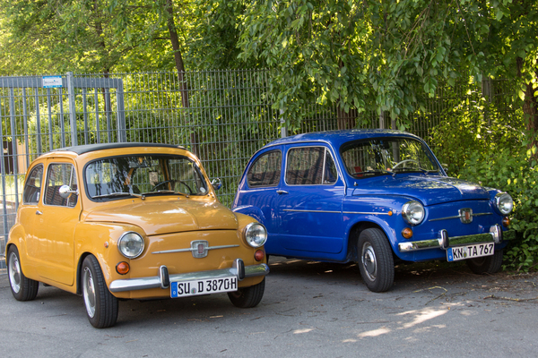 Im Schatten ist es auch schön - Treffen der Fiat-600-Freunde 2023
