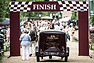 Im Ziel - Classic Days Schloss Dyck 2014 (© Petra Sagnak / classiccar-photo.de, 2014) Im Ziel - Classic Days Schloss Dyck 2014 (© Petra Sagnak / classiccar-photo.de, 2014)