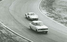 Im japanischen GT Grand Prix 1964 war der Nissan Skyline GT für kurze Zeit sogar vor dem Porsche 904 Carrera GTS