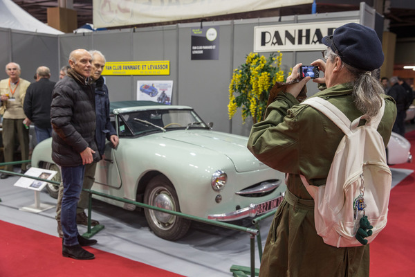 Immer und überall werden Tausende von Selfies und Schnappschüssen gemacht …