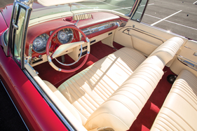 Imperial Crown Convertible (1958) - angeboten als Lot 57 an der RM-Versteigerung vom 16./17. Januar 2014 in Arizona
