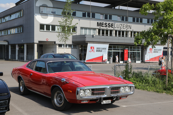 Impressive coupé fits perfectly in front of the trade fair - Swiss Classic World Lucerne 2023
