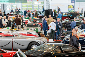 Image for article Techno-Classica Essen from April 3 to 7, 2024 - Broad range of topics with over 2700 classic cars