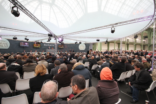 Impressionen Bonhams-Versteigerung Grand Palais 2014 - Alle Sühle waren besetzt
