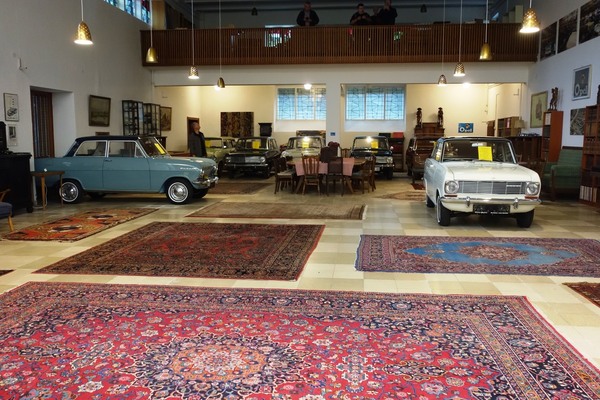 Bild Impressionen - Die Malakoff-Kapelle beherbergt neun Opel Kadett A - Im Degener-Oldtimer-Museum 2022