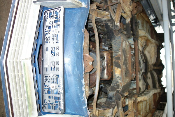 Impressionen - Schlechter Erhaltungszustand einer Bodengruppe- Im Degener-Opel-Museum 2022