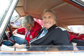 Impressionen Zoute Grand Prix 2013 - Derek Bell geniesst die Zoute-Rallye