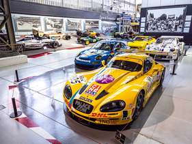 Impressionen der Ausstellung "In the Spotlight: Circuit de Spa-Francorchamps – 100 Years" in der Autoworld in Brüssel ()