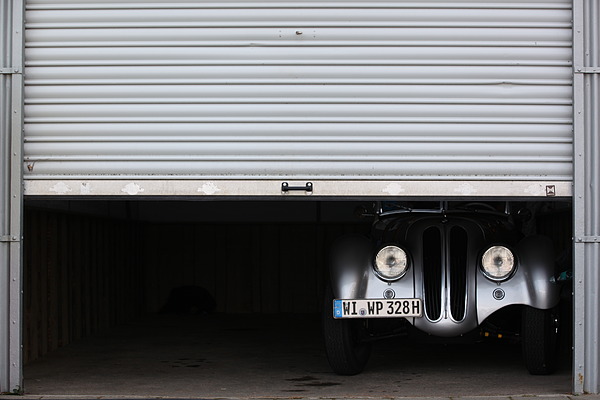 Impressionen vom AvD Oldtimer Grand Prix 2012 - BMW 328 im historischen Fahrerlager