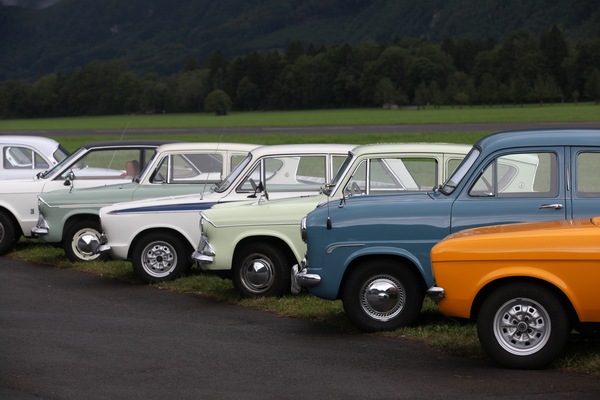 Image: Impressions of the British Car Meeting 2013 in Mollis - Ford models from England - colors and shapes