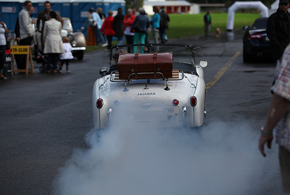 Image: Impressions of the British Car Meeting (BCM) 2012 in Mollis - a repair is in the offing here