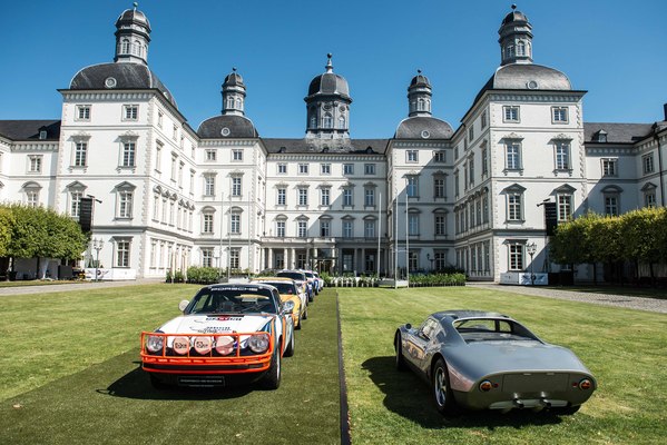 Bild Impressionen vom Concours d'Elégance Schloss Bensberg Classics 2013 - Vorbereitungen am Donnerstag bei schönstem Wetter