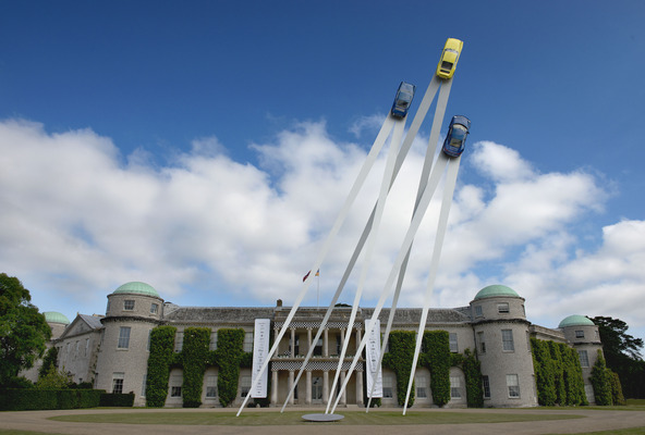 Impressionen vom Goodwood Festival of Speed 2013 - die Porsche-Skulptur zur Feier von 50 Jahren 911