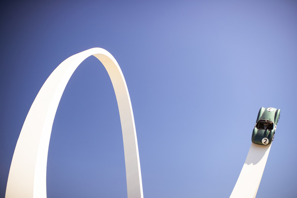 Impressionen vom Goodwood Festival of Speed 2019 - Aston Martin Skulptur