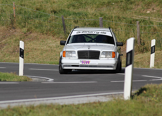 Impressionen vom Jochpass Memorial 2011 - Drift-Einlagen zur Freude des Publikums
