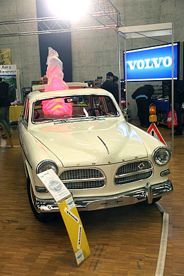 Impressionen vom OTM Fribourg 2013 - Flammen im Volvo Amazon - das Thema des Amazon-Teams war die Feuerwehr