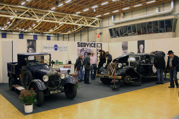 Impressions of the Fribourg 2014 vintage car and parts market - Citroën vehicles from the 1930s to 1950s on display at this club's stand