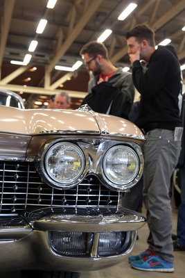 Impressionen vom Oldtimer- und Teilemarkt Fribourg 2014 - So viel Chrom und Blech wäre vielleicht eine zweite Überlegung wert