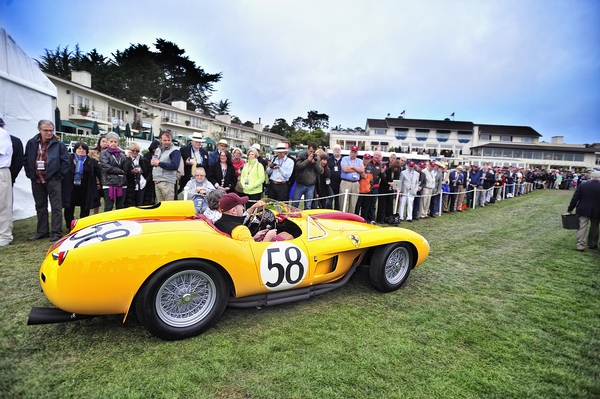 Impressionen vom Pebble Beach Concours d'Elégance 2014 - Ferrari Testarosa