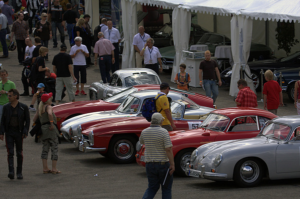 Bild: Impressionen vom Solitude Revival 2008 - Blick in das Fahrerlager