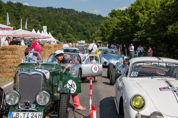 Impressionen vom Solitude Revival 2013 - bei der Wagenabnahme