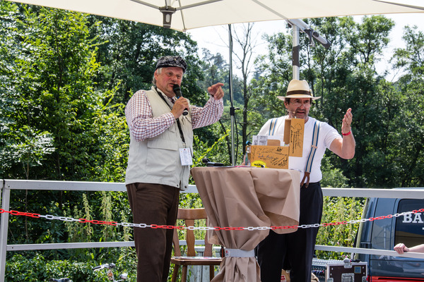 Impressionen vom Solitude Revival 2013 - die stehts gut gelaunten Strecken-Sprecher, links Johannes Hübner