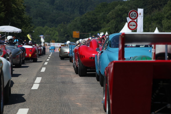 Impressionen vom Solitude Revival 2013 - gestartet wird auf der langen Gerade vor der Glemseck-Kurve