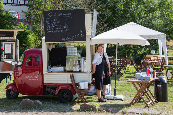 Impressionen vom Solitude Revival 2013 - sympathisch servierter Kaffee