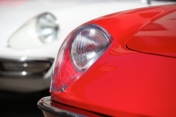 Impressionen vom Treffen italienischer Oldtimerautos "Italiauto" 2013 - Alfa Romeo Spider mit den beliebten Plexiglas-Scheinwerferabdeckungen