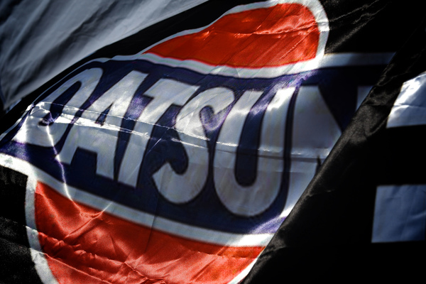 Impressionen von «The Mitty» 2018 - Datsun Flagge