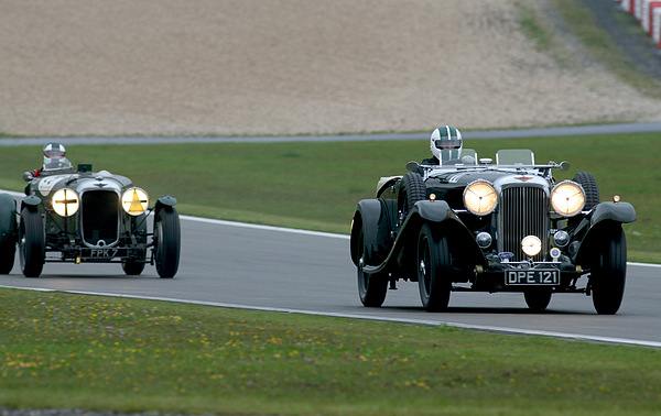 Impressionen von den Roaring Twenties und Golden Thirties - Vorkriegsfahrzeuge im Lauf 10 des AVD Oldtimer Grand Prix 2011