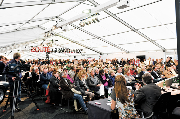 Impressionen von der Bonhams-Versteigerungen Zoute am 11. Oktober 2013 - Volles Haus bei der Versteigerung