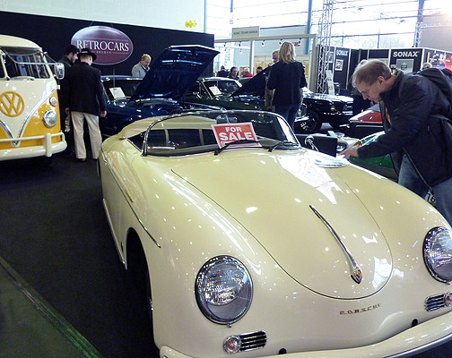 Impressionen von der Bremen Classic Motorshow 2013 - der seltene Speedster steht zum Verkauf, da lohnt es sich genauer hinzuschauen