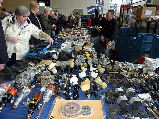 Impressionen von der Bremen Classic Motorshow 2013 - vom Vergaser bis zum Zündverteiler