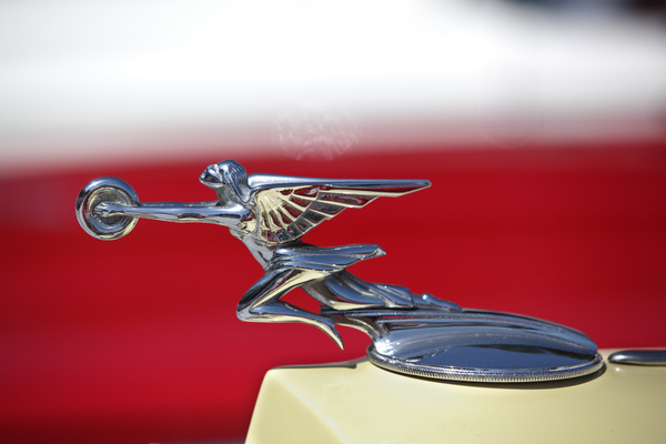 Bild: Impressionen von der EFG DolderClassics am 8. Juni 2014 - Kühlerfigur auf einem Packard-Vorkriegsfahrzeug