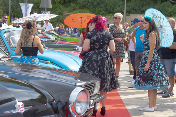 Impressionen von der Mallorca Classic Week 2021 – Die Pin-Up-Girls bringen Farben und gute Laune