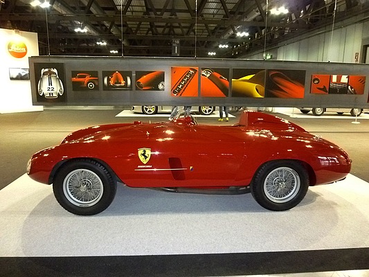 Impressionen von der Milano Autoclassica 2013 - Ferrari Testarossa als Kunstobjekt