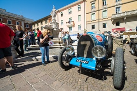 Impressionen von der Mille Miglia 2014 - der Bugatti will fotografiert werden Impressionen von der Mille Miglia 2014 - der Bugatti will fotografiert werden