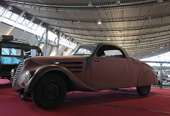 Impressionen von der Retro Classics Stuttgart 2011 - Peugeot 402 Eclipse
